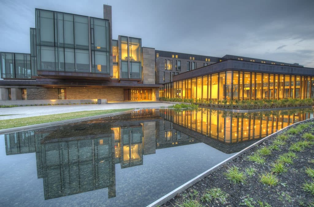 Exterior mainentrance hdr6