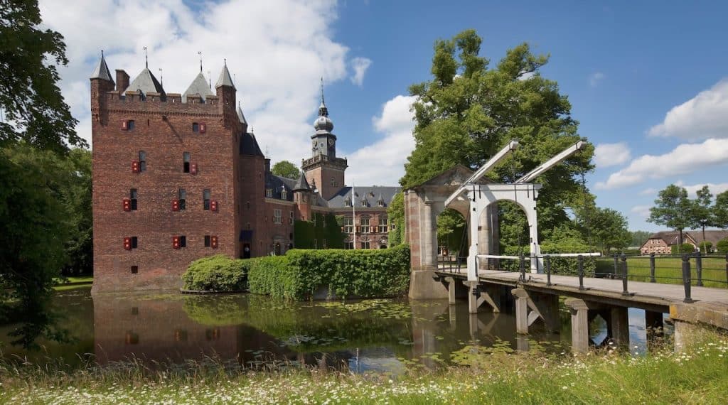 B corp certifications and business schools - Nyenrode Business School